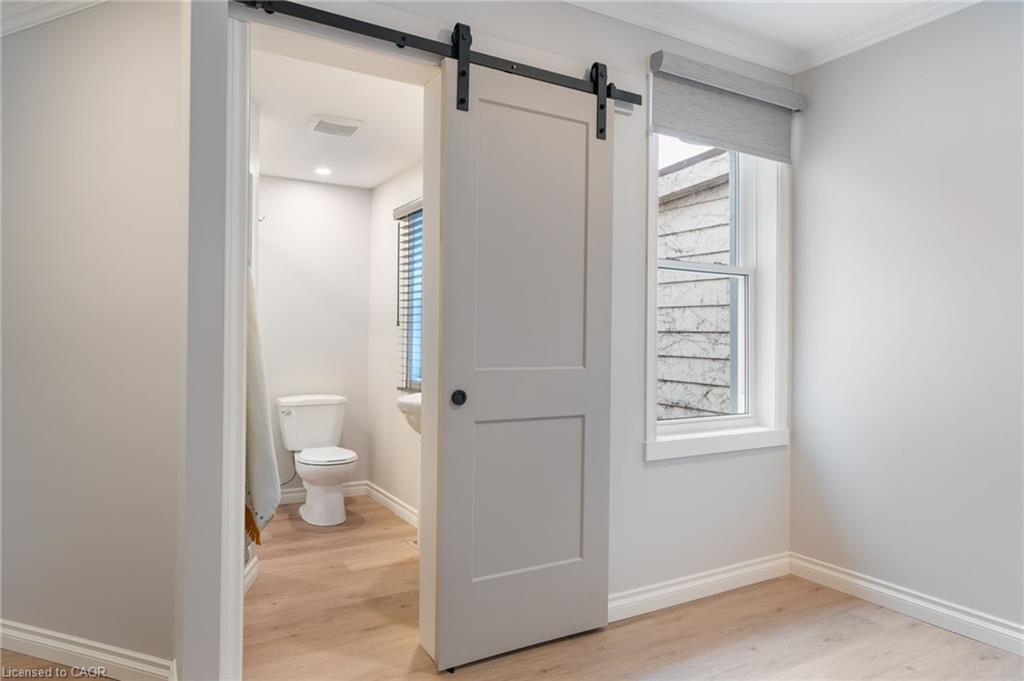 upper - 345 Macnab Street N, Hamilton 4