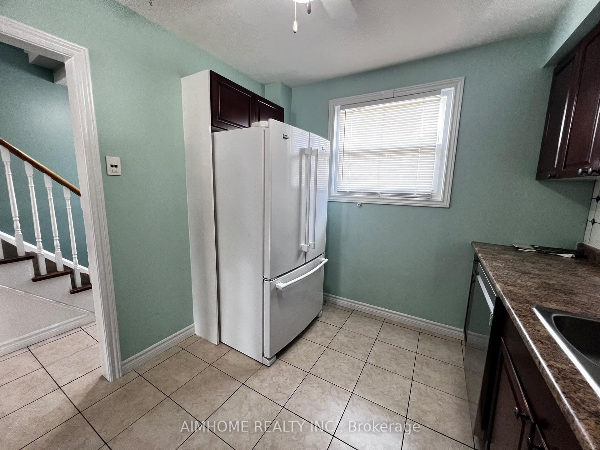 676 Balsam Crescent, Oshawa 4