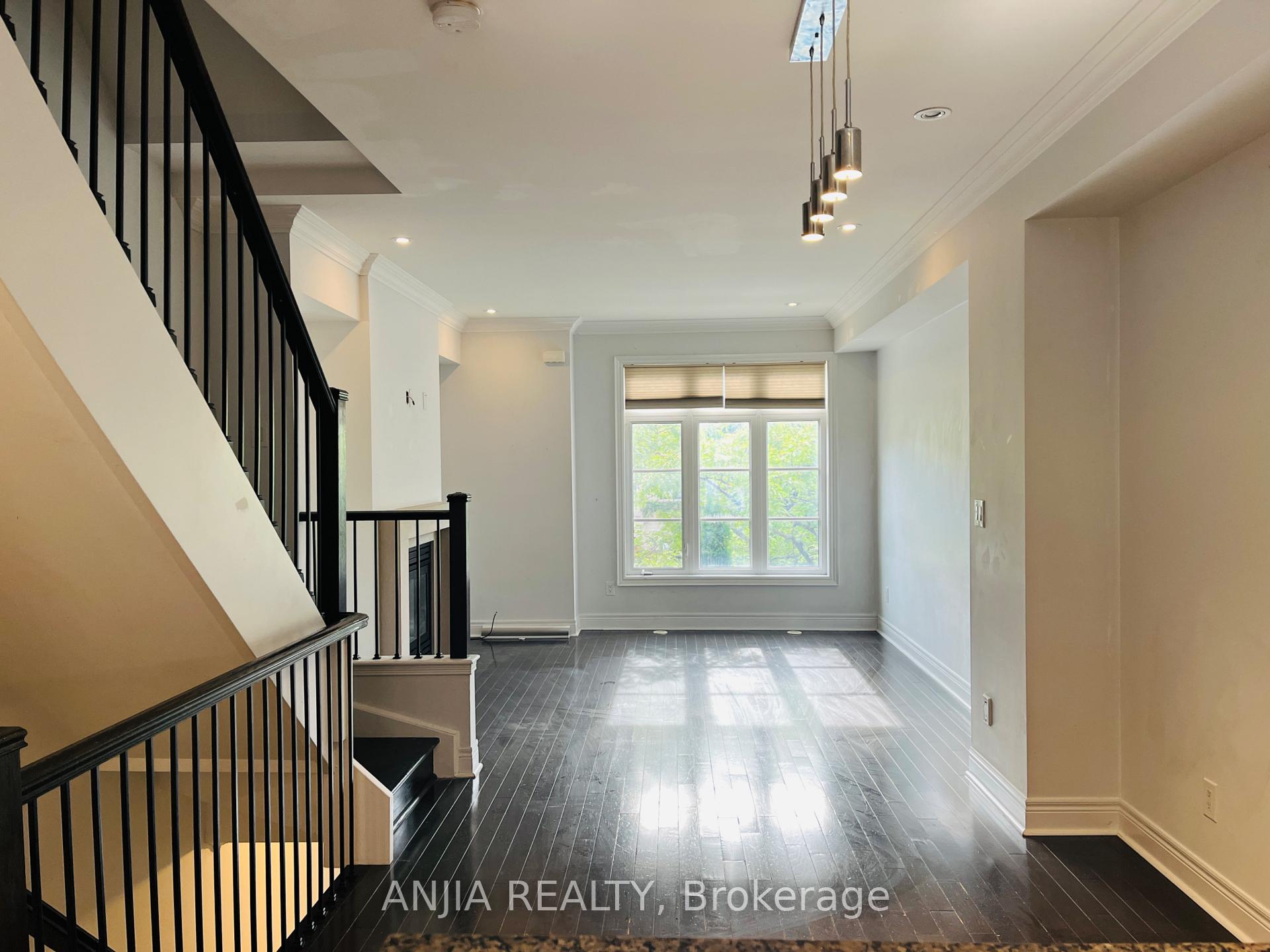 29 - 1812 Burnhamthorpe Road E, Mississauga 4