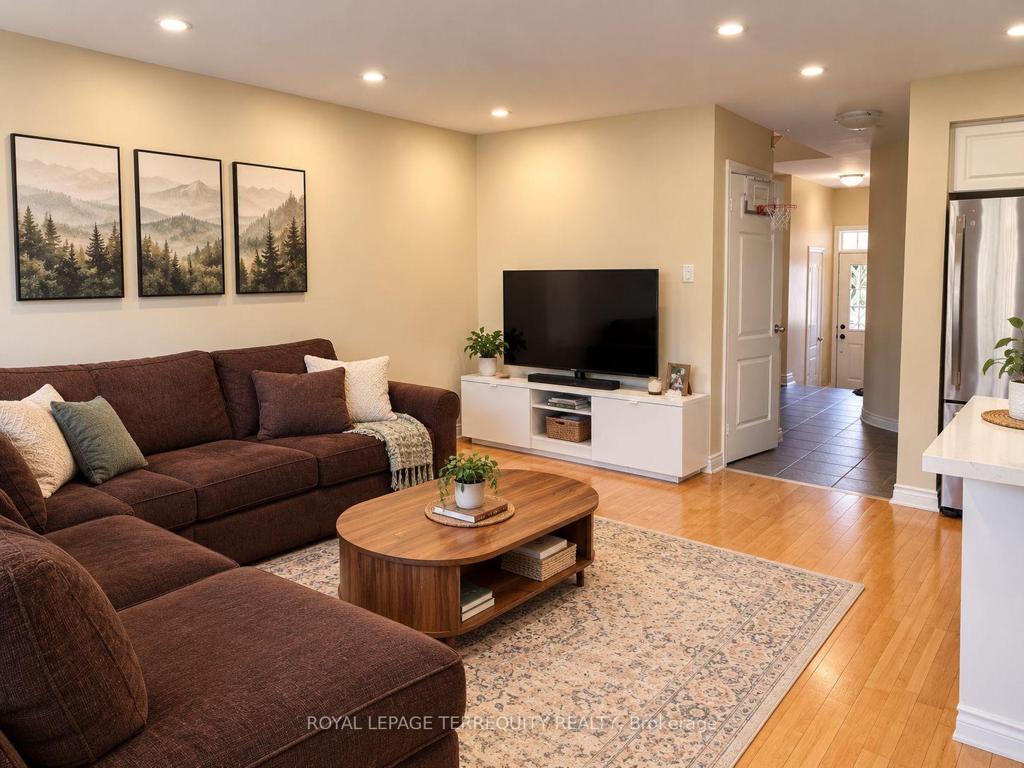 20 Gateway Court, Whitby 2