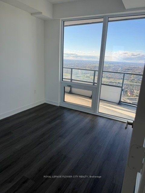 4805 - 448 Burnhamthorpe Road W, Mississauga 4