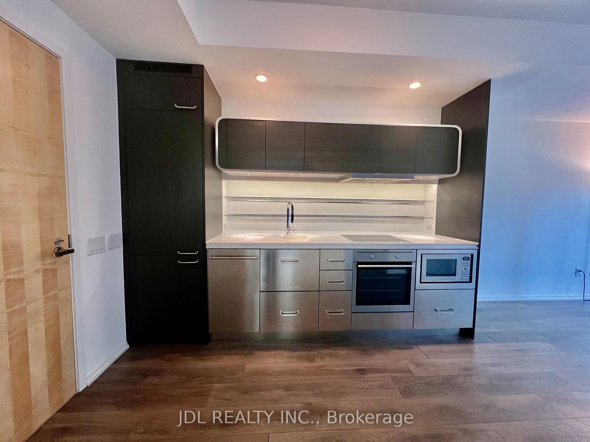 805 - 45 Charles Street, Toronto 4