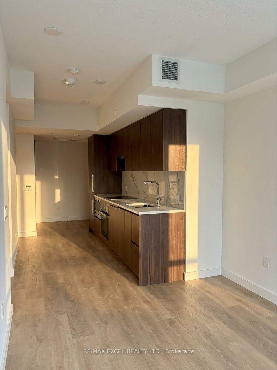 627 - 3 Concord Cityplace Way, Toronto 5