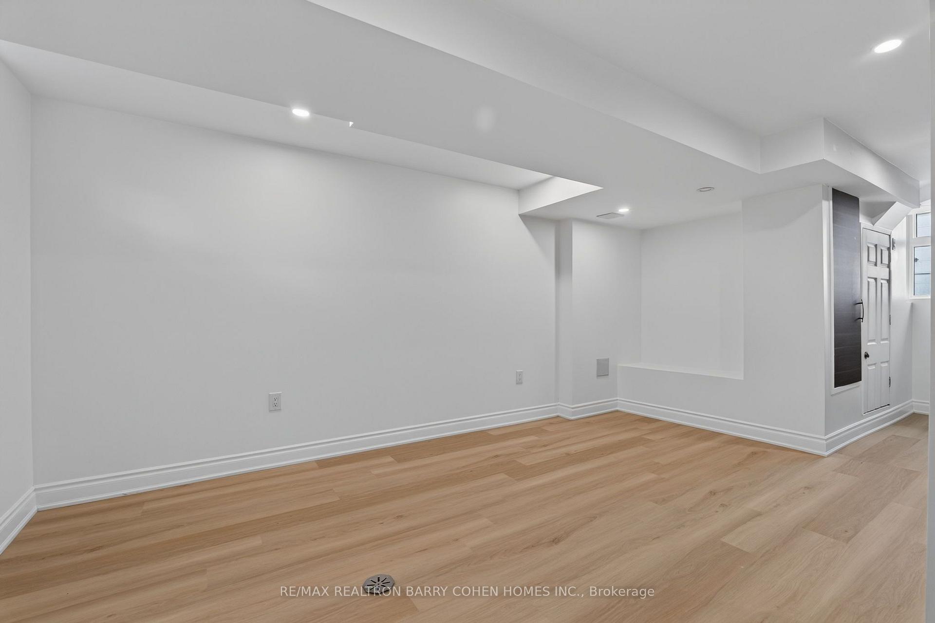 Lower - 371 Howland Avenue, Toronto 4