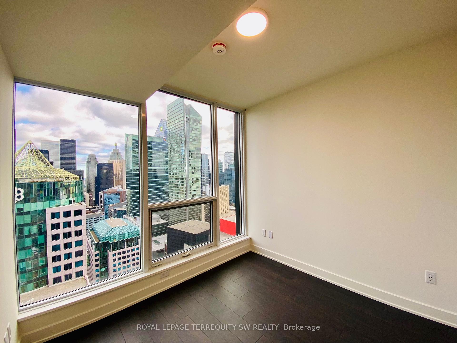 3306 - 15 Mercer Street, Toronto 4