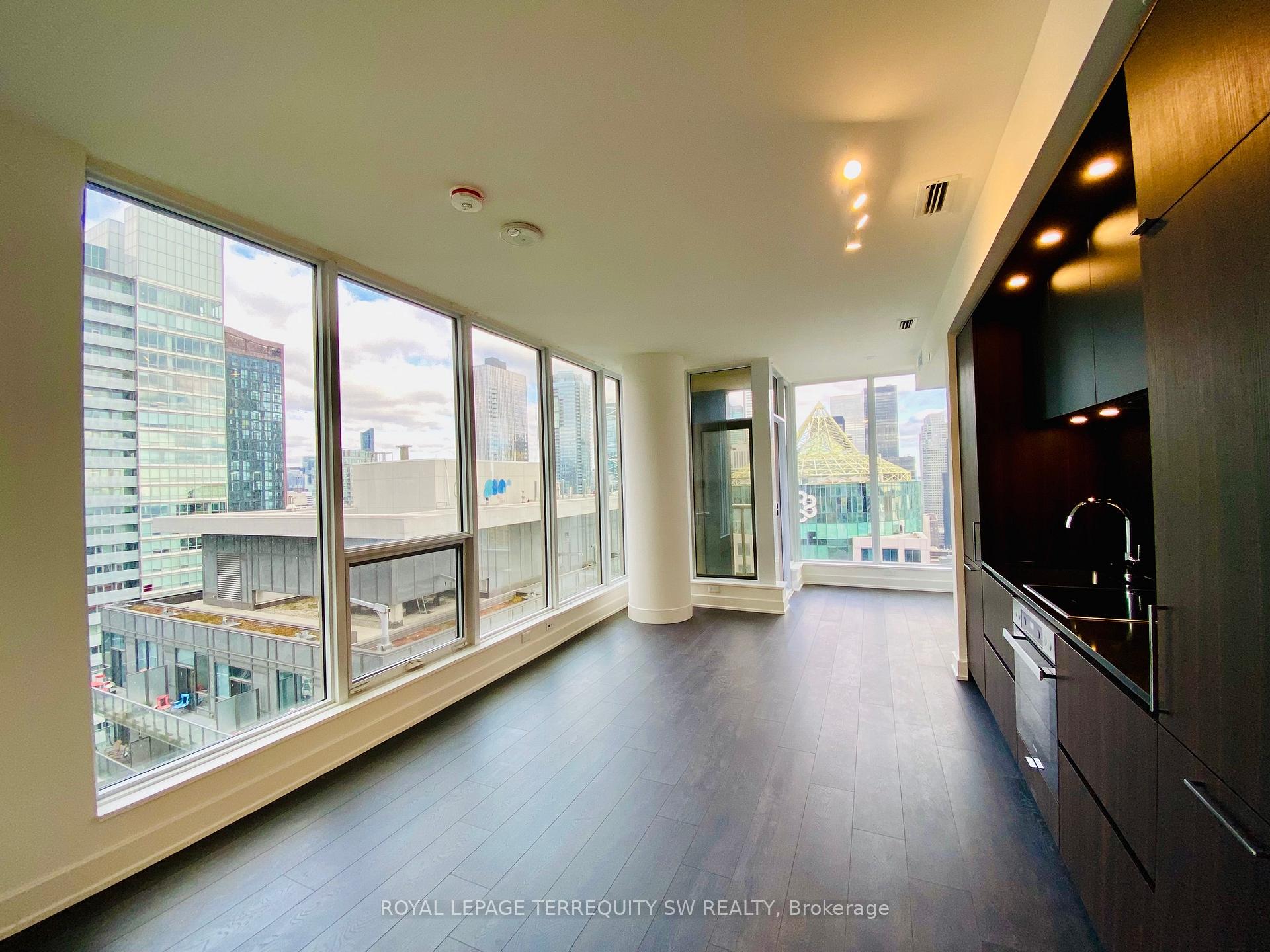 3306 - 15 Mercer Street, Toronto 3