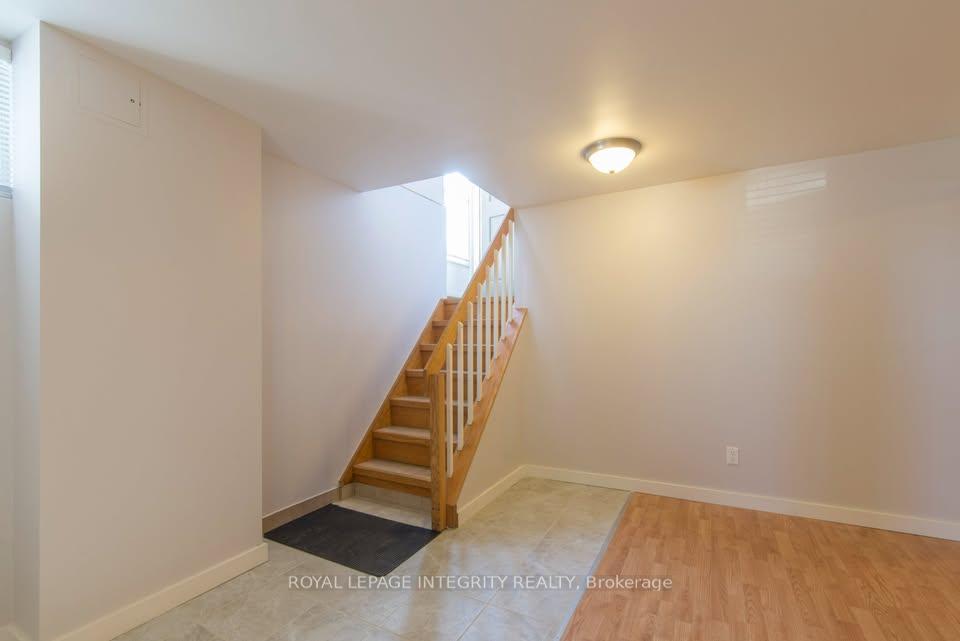 B - 892 Baseline Road, Ottawa 3