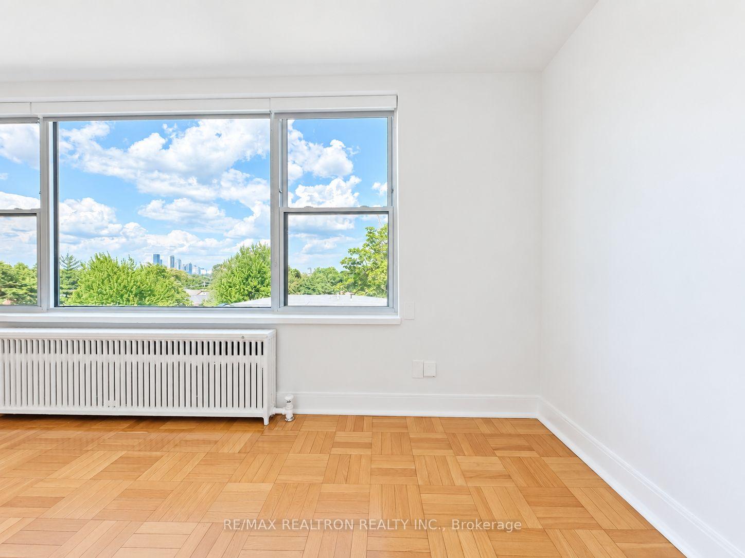 508 - 1545 Bathurst Street, Toronto 5