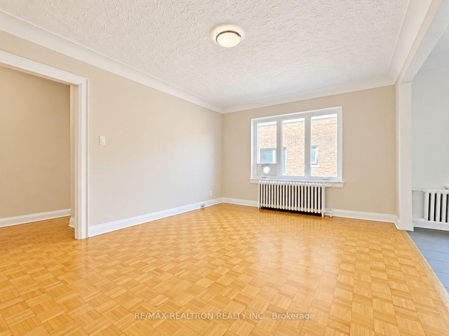 606 - 394 Avenue Road, Toronto 3