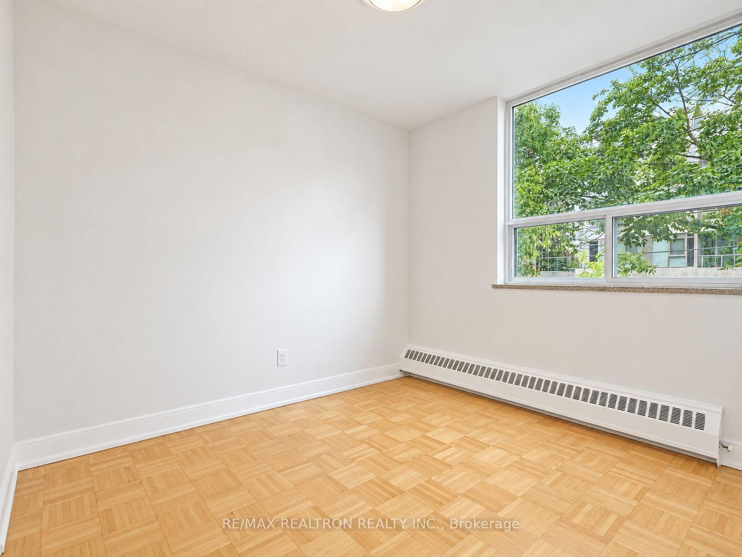 206 - 490 Eglinton Avenue E, Toronto 4