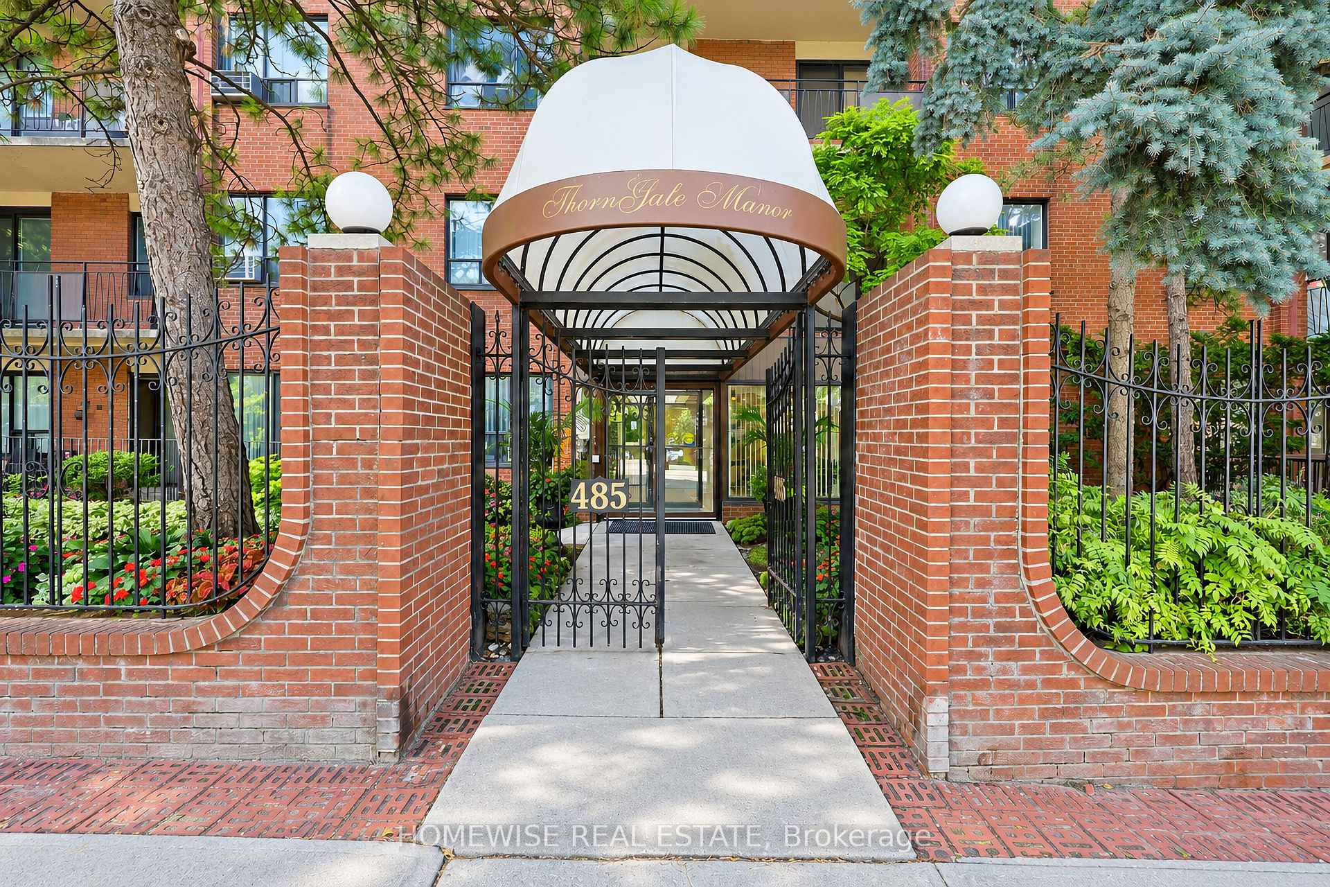 610 - 485 Kingston Road, Toronto 2