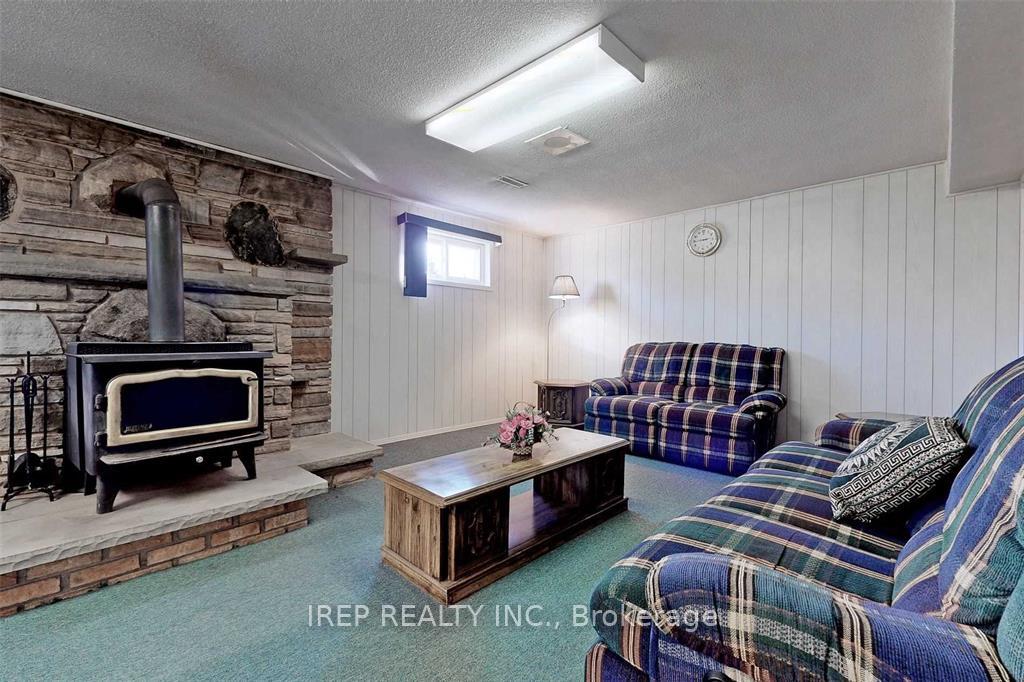 Basement - 94 Iangrove Terrace, Toronto 3