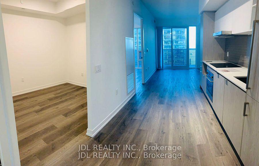 3310 - 55 Cooper Street, Toronto 4