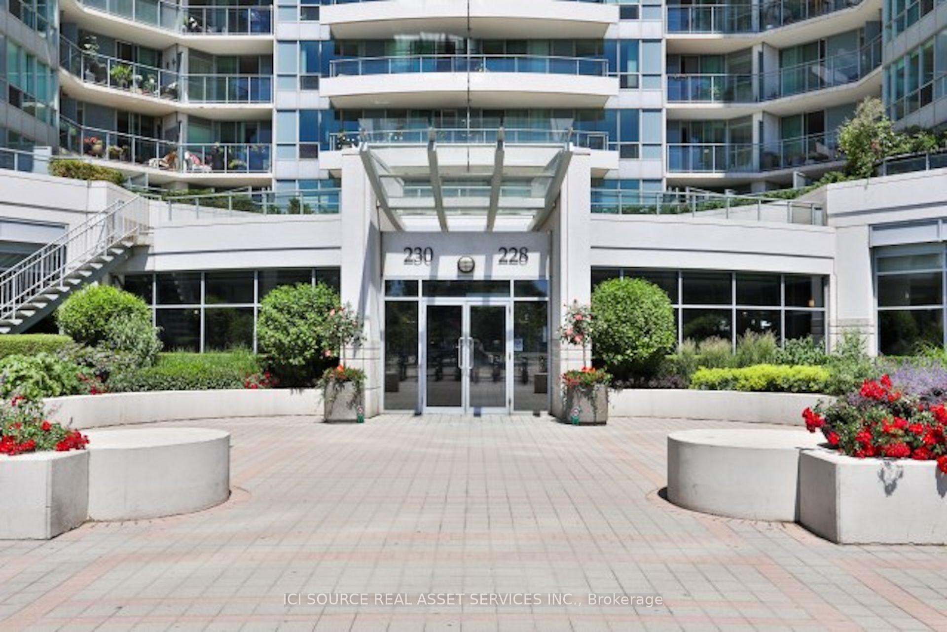 2019 - 230 Queens Quay W, Toronto 2