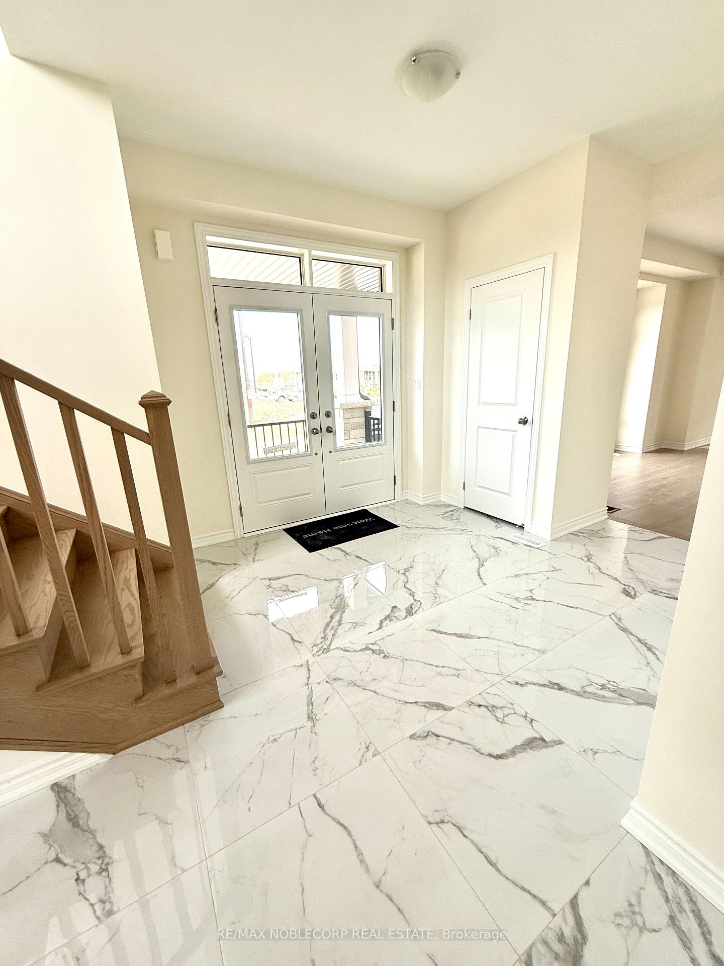 45 Arnold Circle, Brampton 3