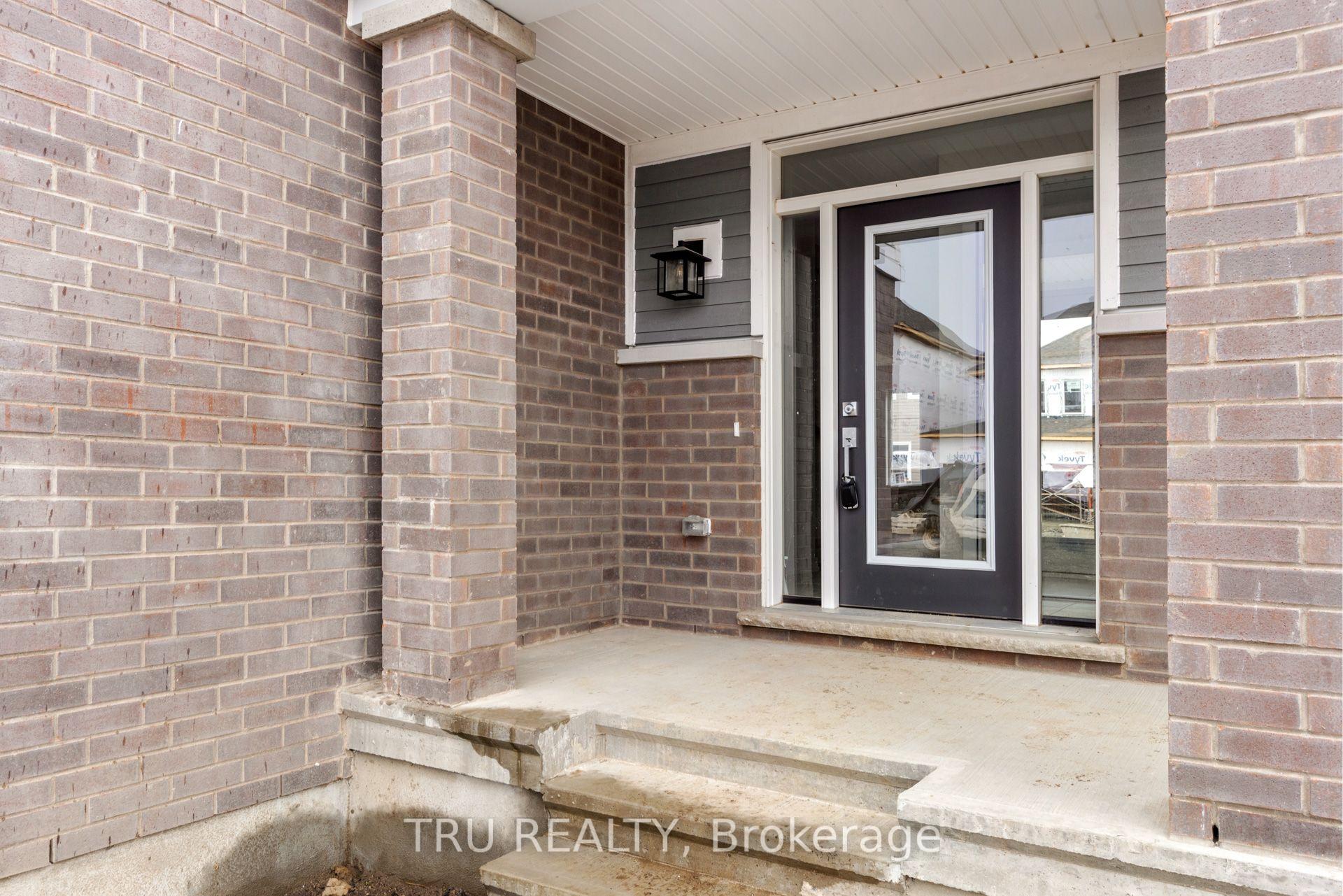 77 Hackamore Crescent, Ottawa 5