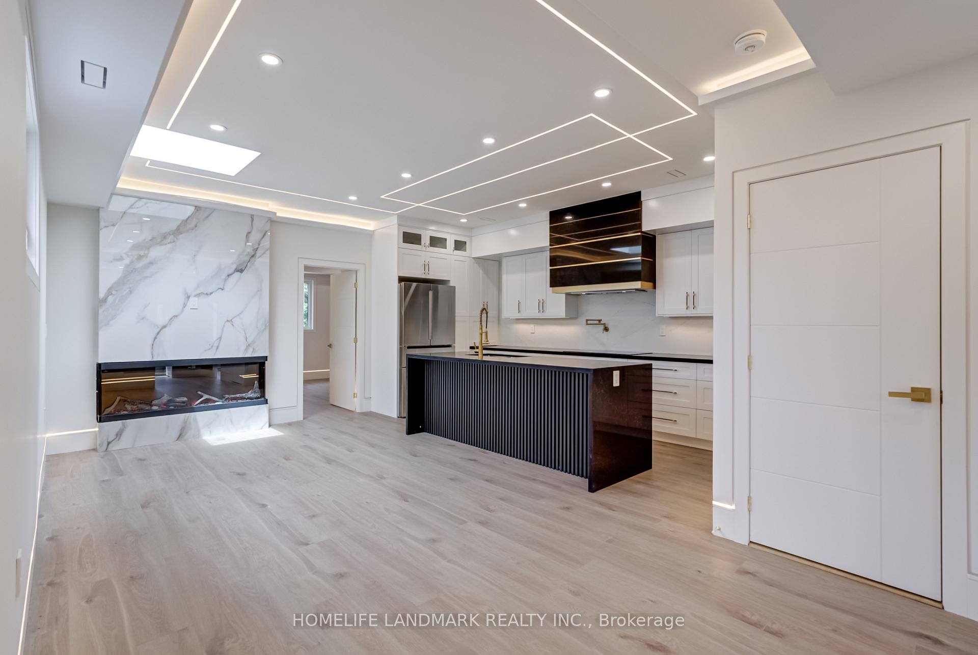 The Palazzo - 23 Coulson Avenue, Toronto 5