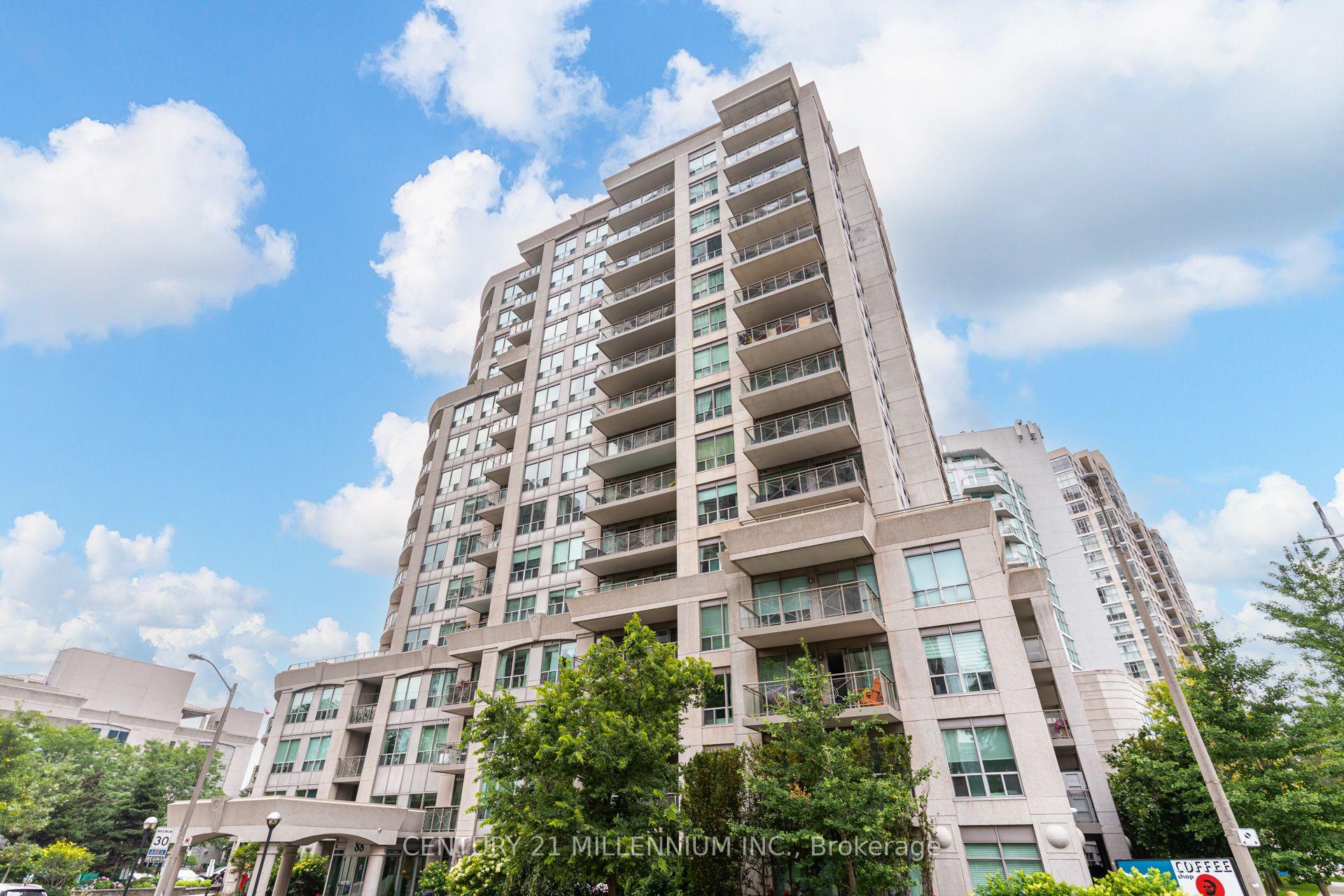 506 - 88 Palace Pier Court Toronto Ontario Canada Sale residential Calvin Douglas CENTURY 21 MILLENNIUM INC.