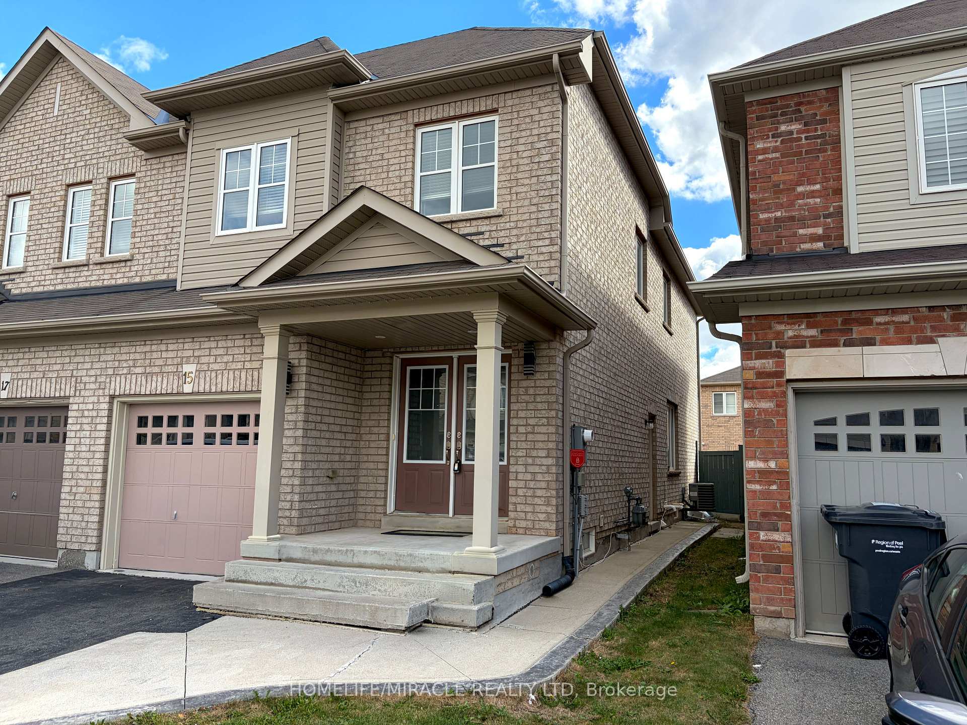 15 Banbridge Crescent Brampton Ontario Canada Rent residential Gurshinder  Singh Johal HomeLife/Miracle Realty Ltd, Brokerage *