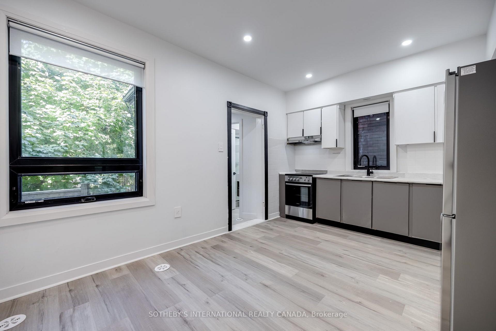 Main - 120 Glenlake Avenue, Toronto 3