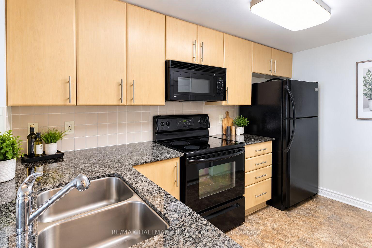 302 - 200 LETT Street, Ottawa 3