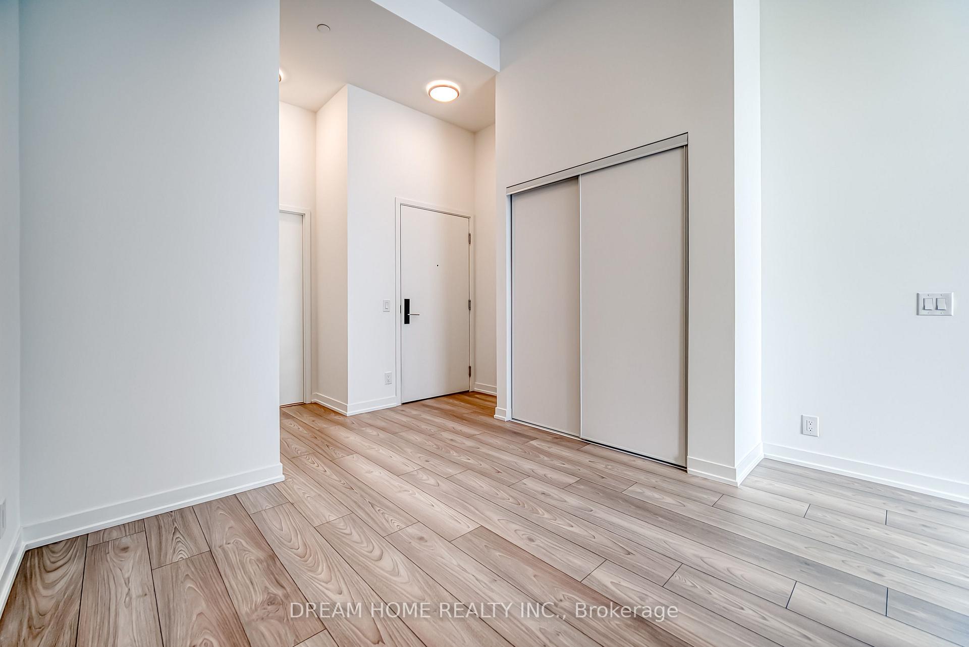 705 - 285 Dufferin Street, Toronto 5