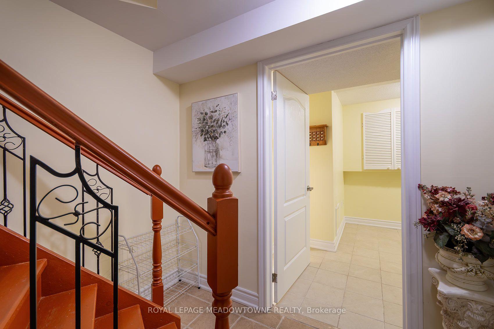 6407 Alderwood Trail, Mississauga 3