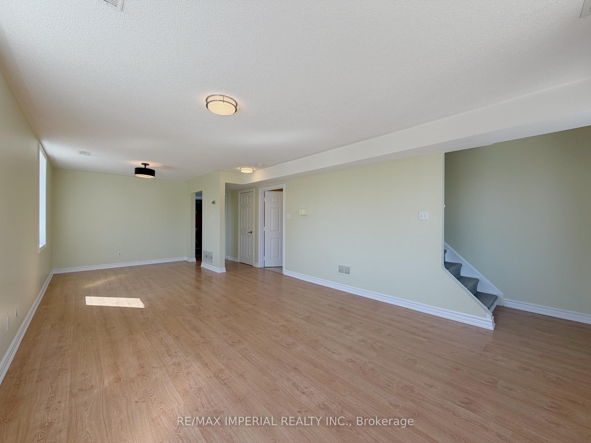 621A The Queensway, Toronto 5