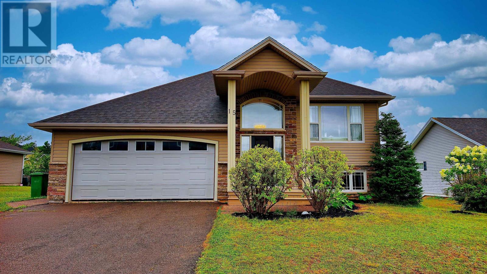 15 Larkspur Street Stratford Prince Edward Island Canada Sale residential HomeLife Realty Services Inc.