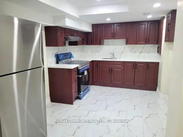 71 Middlecote Drive, Ajax 4