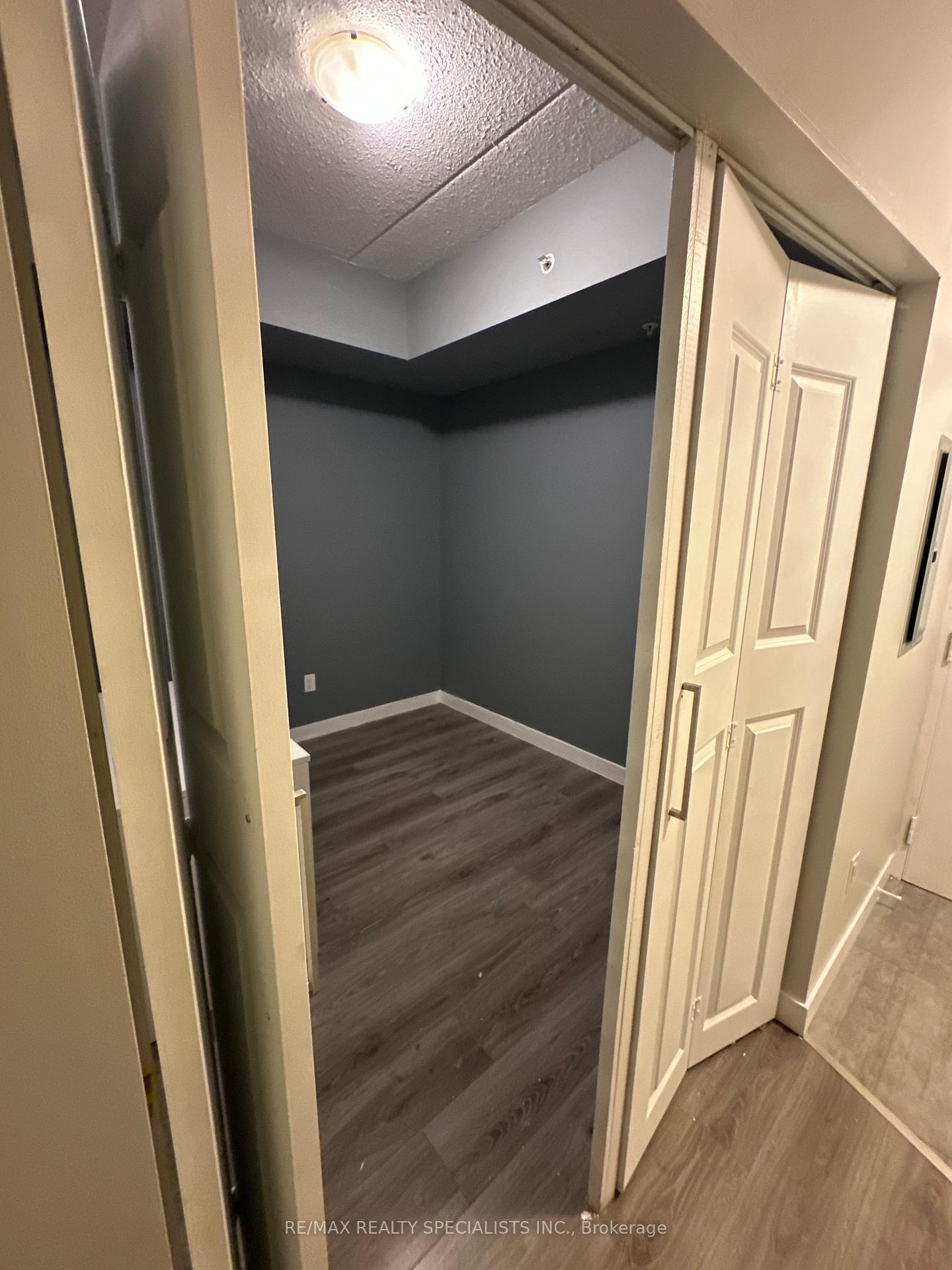 501 - 318 SPRUCE Street, Waterloo 4