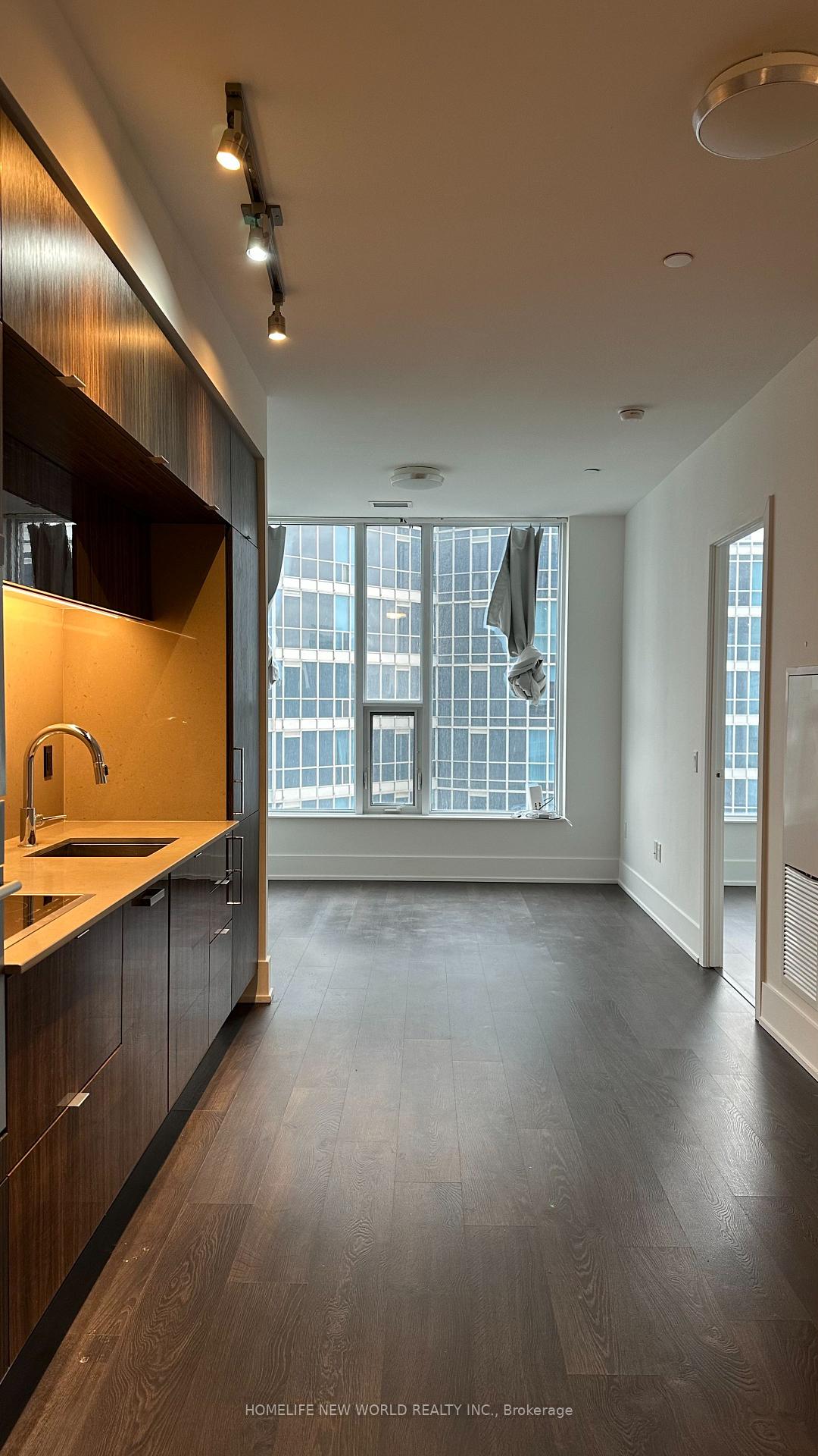 3306 - 10 York Street, Toronto 4