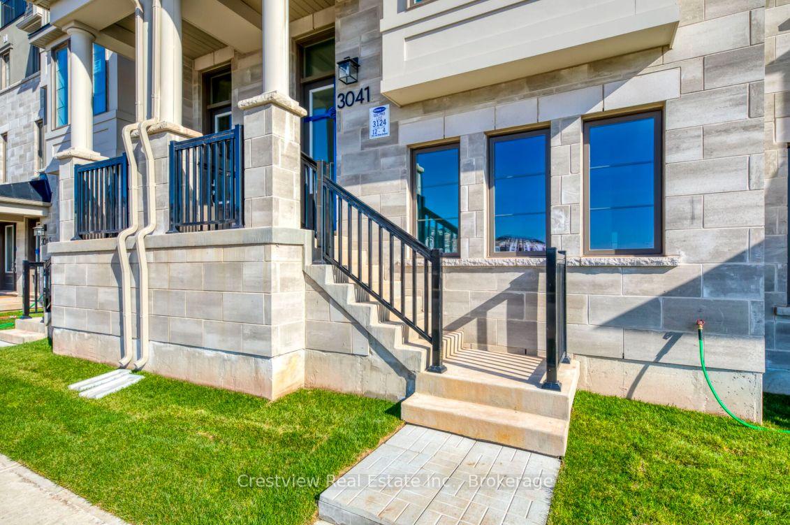 3041 John Mckay Boulevard, Oakville 2