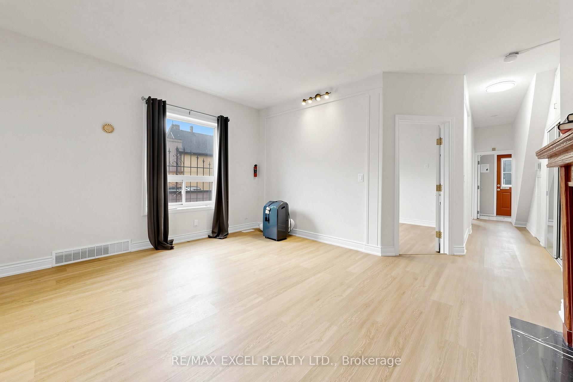 Main - 259 Victoria Avenue N, Hamilton 5