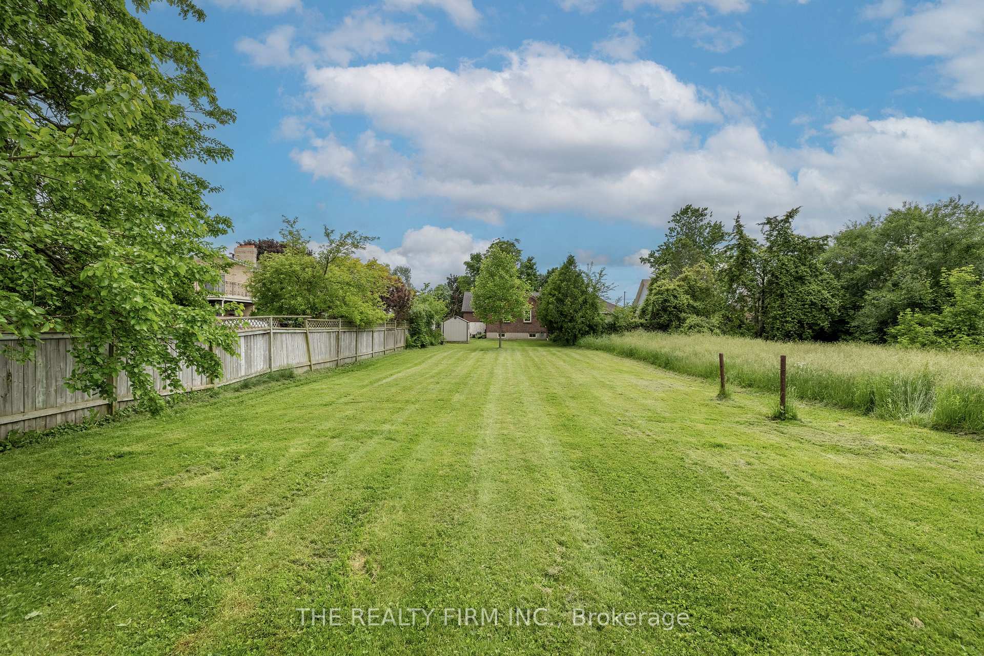 384 Spruce Street, London East 3