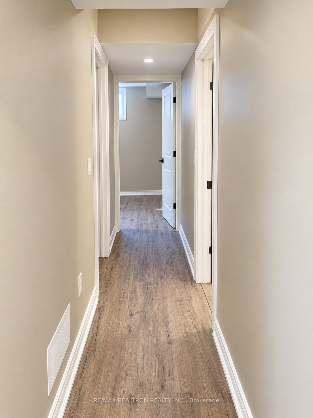 BSMT - 59 Cumber Avenue, Toronto 5