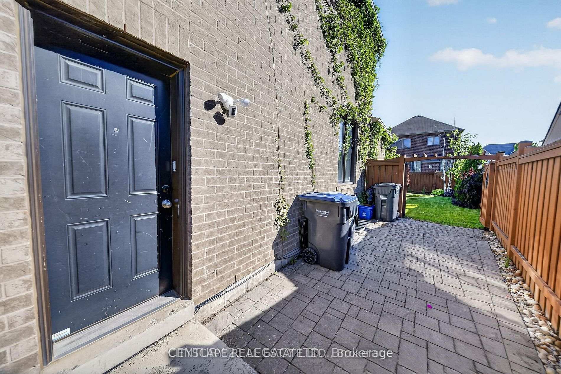 2 - 33 Andretti Crescent, Brampton 2