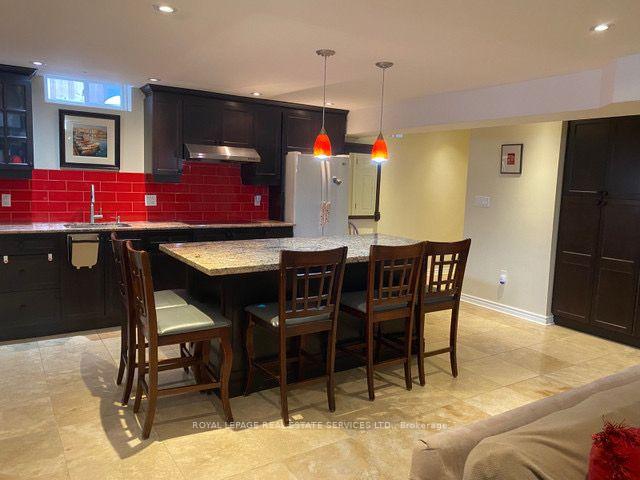 Bsmt - 2468 Chaplin Road, Oakville 3