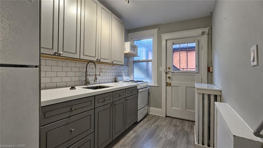 4 - 229 Hess Street S, Hamilton 5