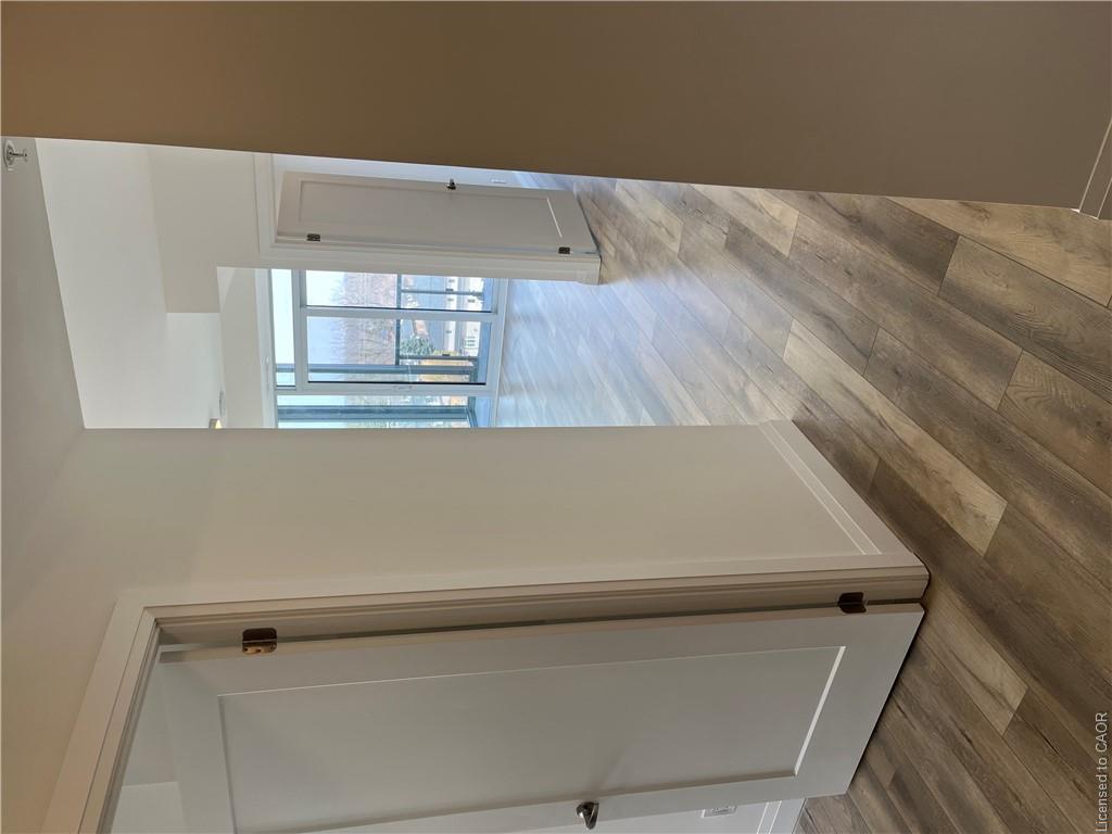 703 - 500 Brock Avenue, Burlington 2