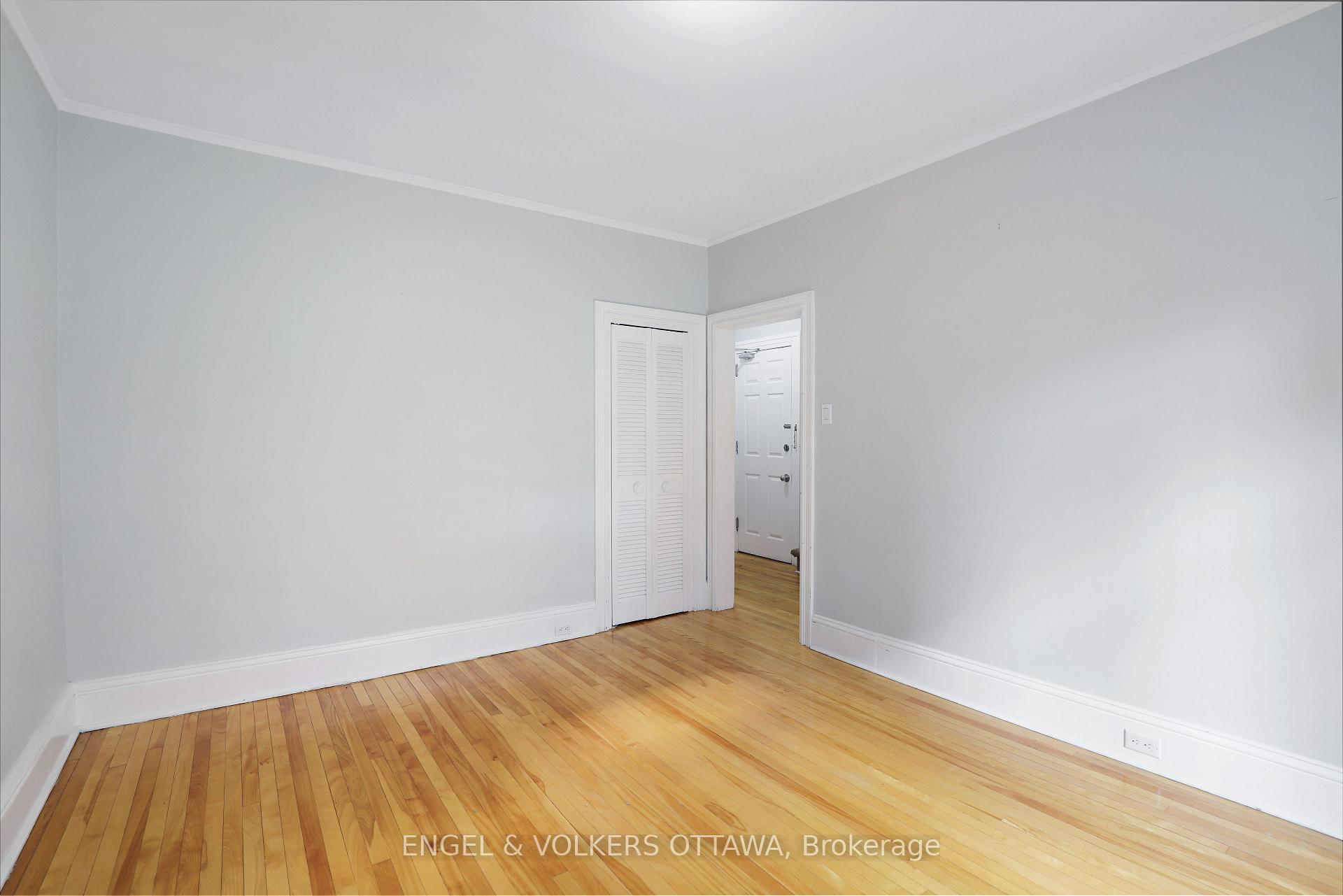 2 - 29 Argyle Avenue, Ottawa 3