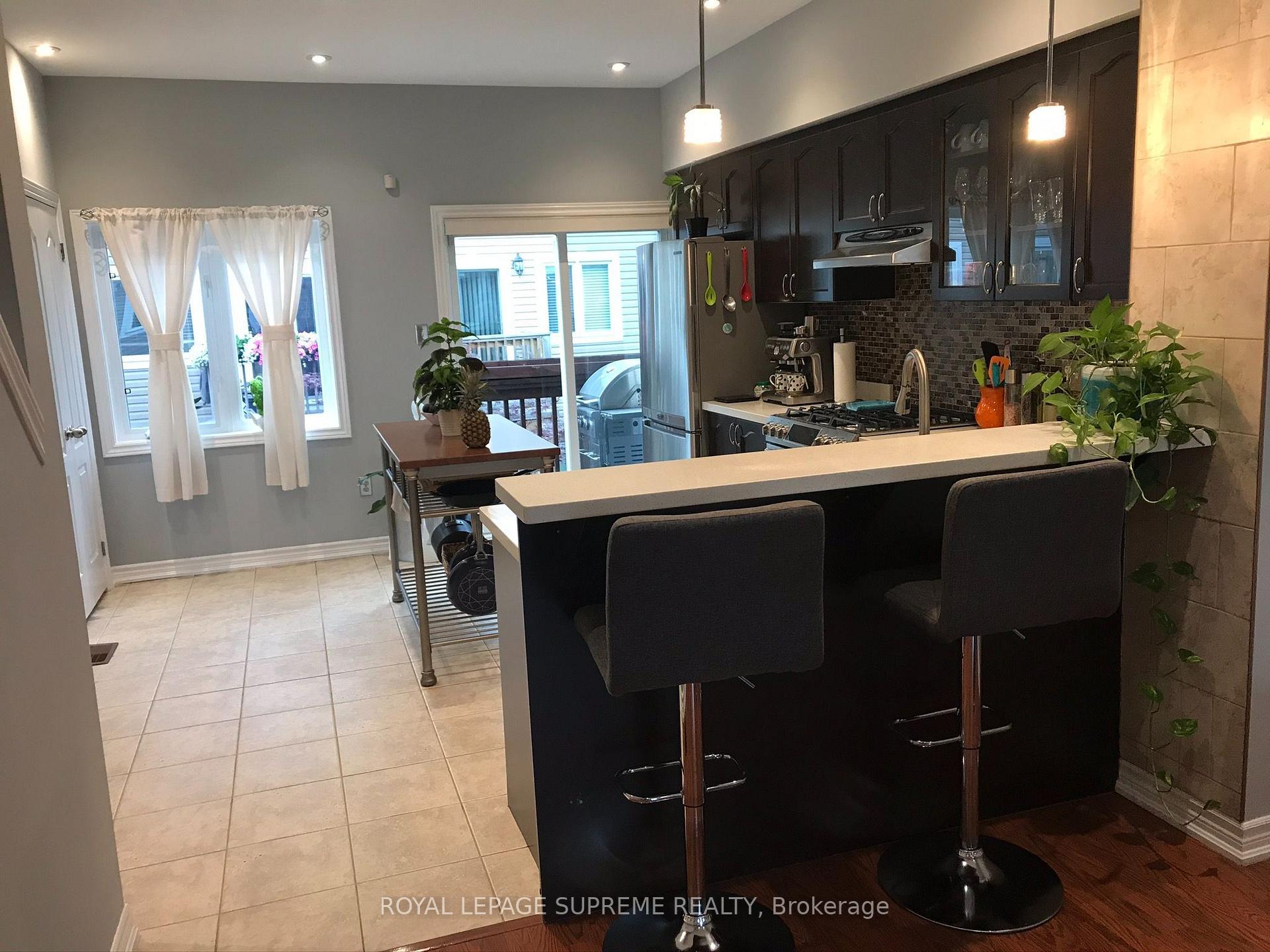 30 Pont Lane, Toronto 5