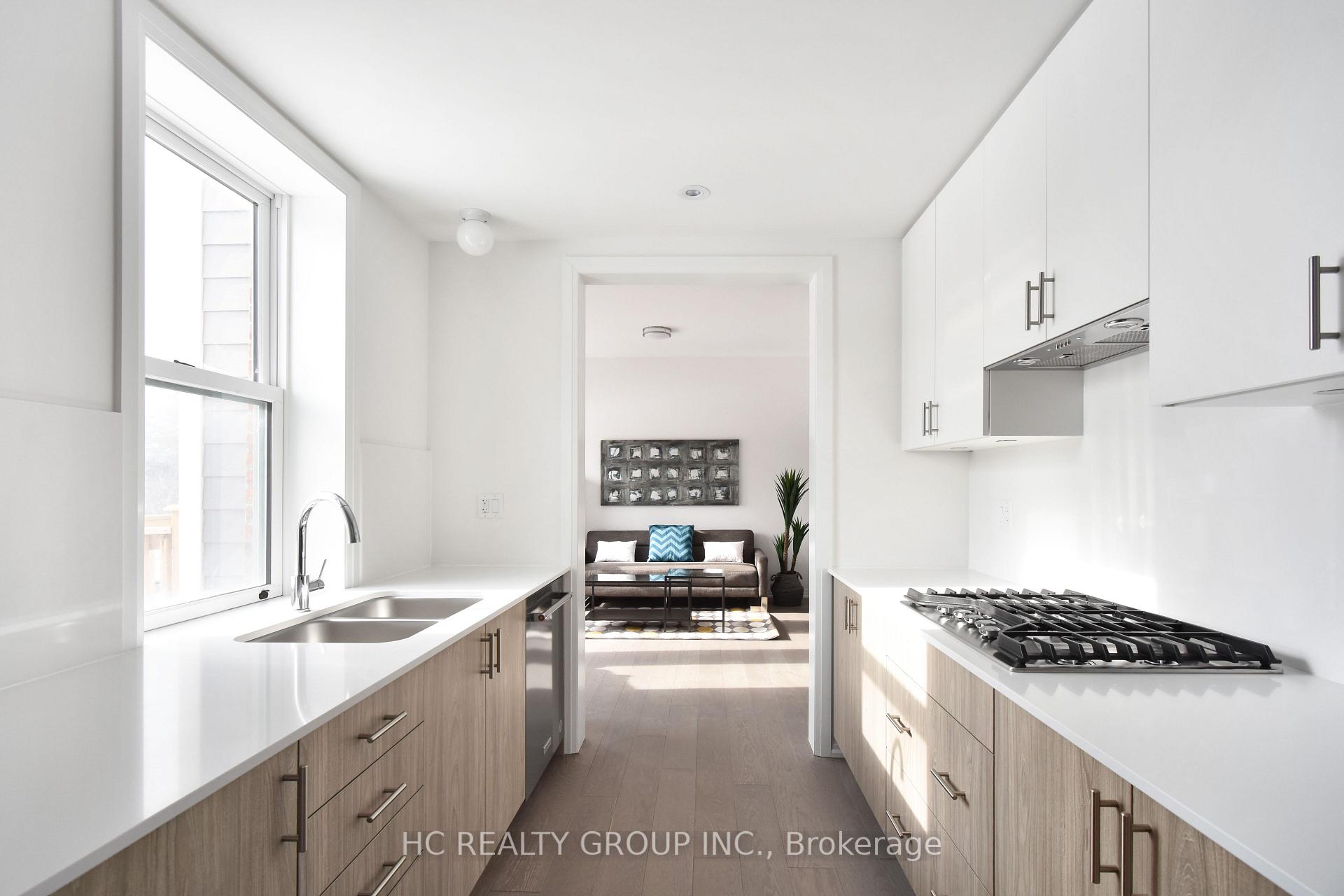 2 Yans Way, Markham 3
