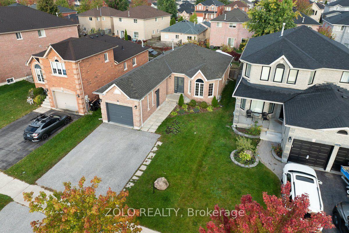 16 Esther Drive Barrie Ontario Canada Sale residential Saida Morovati Zolo Realty, Brokerage *
