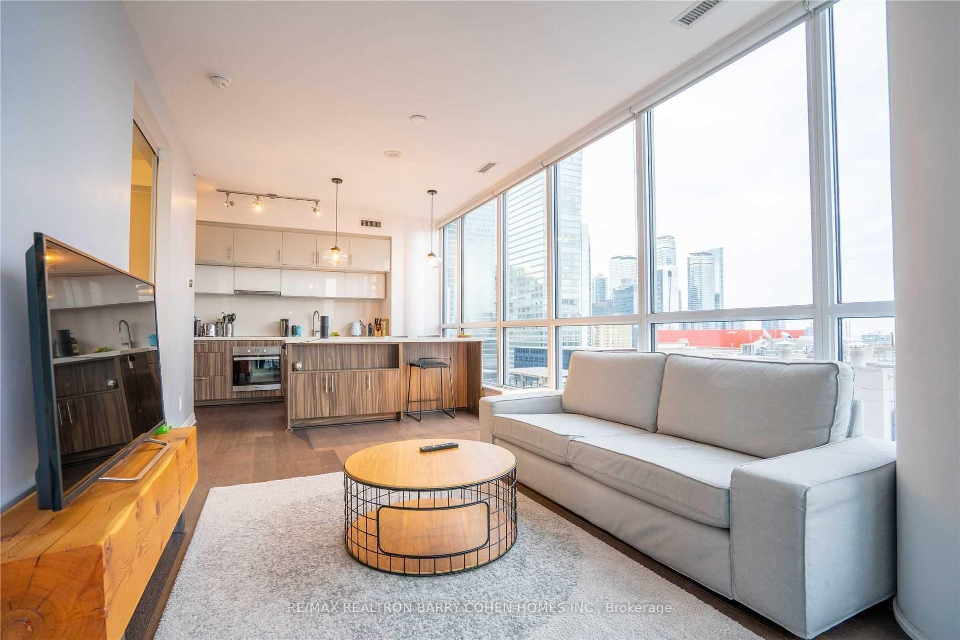 2208 - 8 Mercer Street, Toronto 4