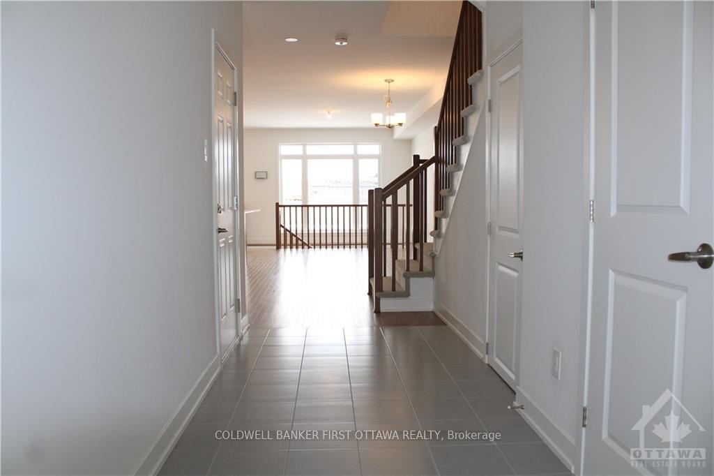 527 CORRETTO Place, Ottawa 2
