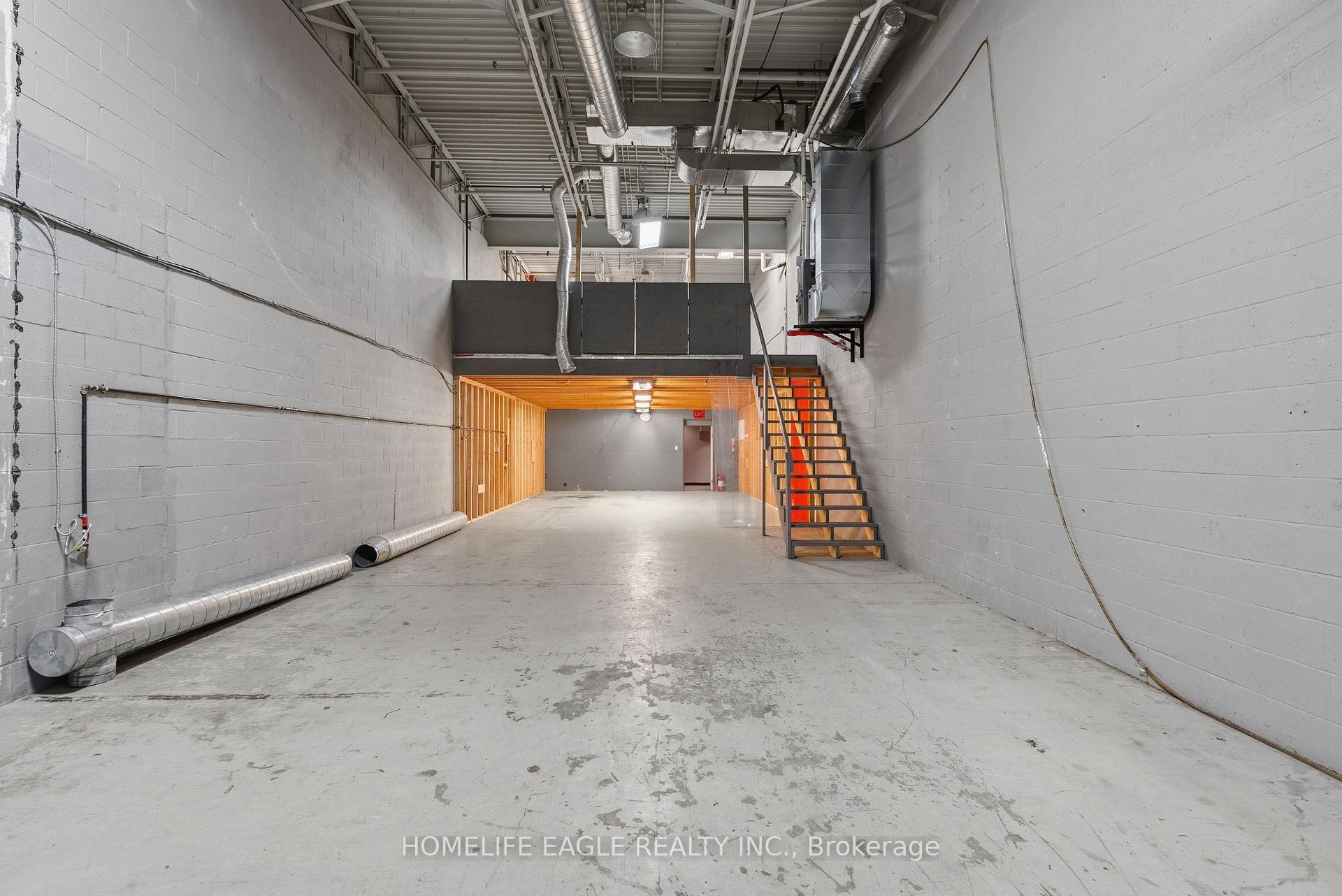 9 - 1111 Gorham Street Newmarket Ontario Canada Lease commercial   HomeLife Eagle Realty Inc, Brokerage *
