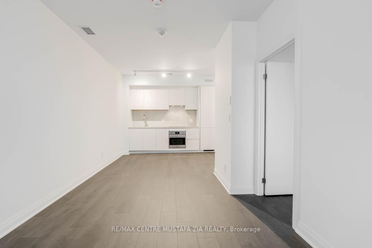 611 - 4015 The Exchange, Mississauga 5