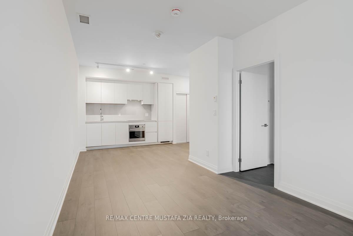 611 - 4015 The Exchange, Mississauga 4