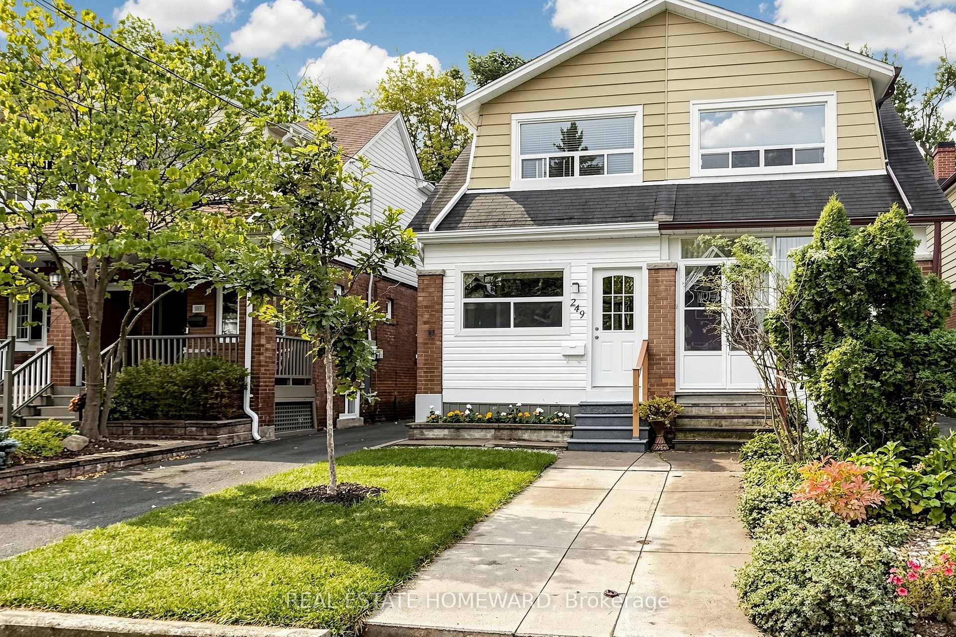 249 Queensdale Avenue Toronto Ontario Canada Sale residential   Real Estate Homeward, Brokerage*